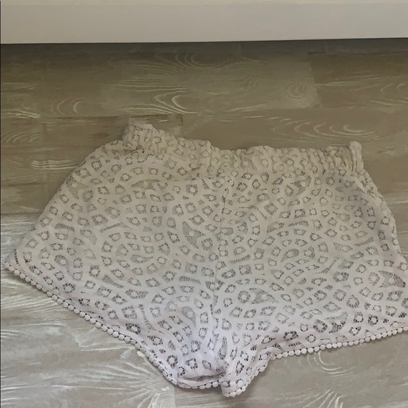 Lace shorts - Picture 3 of 4
